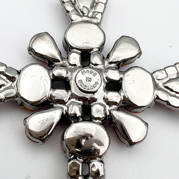 🔸NICKY BUTLER Fashion Collection Limited Edition Pink Crystal Cross Necklace - Picture 14 of 16